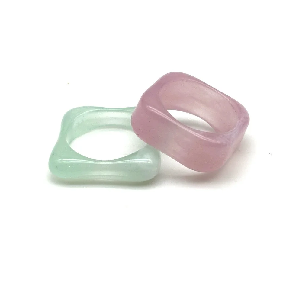 Set of 2 Vintage Y2K Pink and Blue Marbled Acrylic Geometric Square Rings 6 7.5